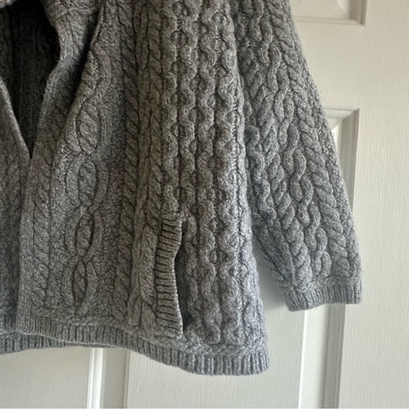 Inis Crafts Merino Wool Fisherman Cable Knit Cardigan Sweater Size Small Ireland - Picture 2 of 7
